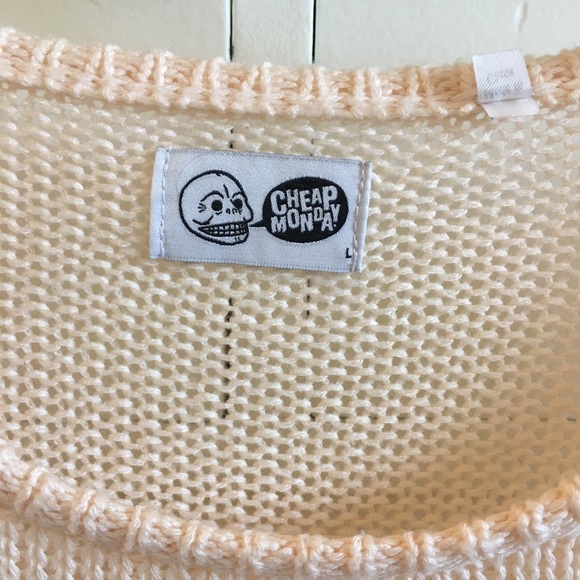 CHEAP MONDAY Cher pale pink high low sweater - Picture 4 of 7